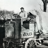 First truck build by Marius Berliet in 1894 in Lyon