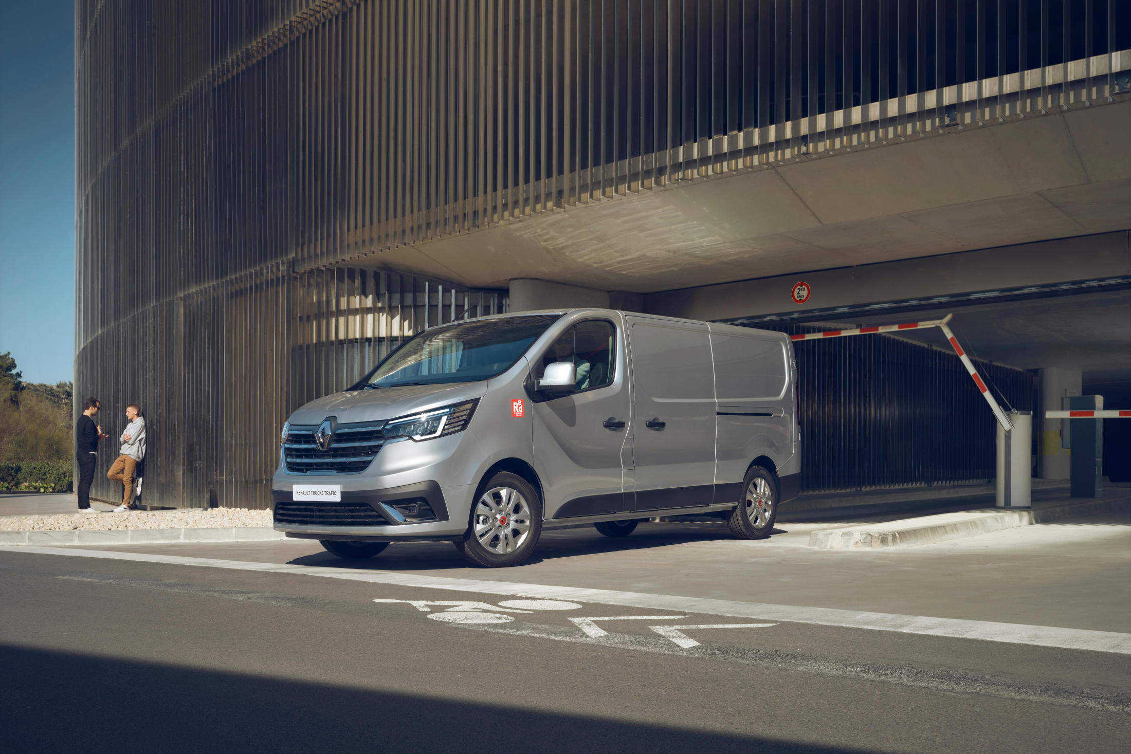 Renault Trucks Trafic leaving an underground parking lot