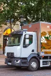 „Renault Trucks“ paskelbė pristatysianti savo elektra varomų sunkvežimių gamą 2019 m. Tai dešimtmetį kartu su klientais realiomis sąlygomis vykdytos bandymų programos rezultatas. Elektra varomi distribuciniai sunkvežimiai bus gaminami „Renault Trucks“ gamykloje Blainville-sur-Orne mieste Normandijoje.  Elektromobilumas yra „Renault Trucks“ strategijos pagrindas kuriant tvarų transportą miestuose. Neteršiančios aplinkos transporto priemonės padės pagerinti miestų oro kokybę, suvaldyti klimato kaitos procesus