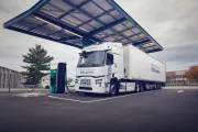 Renault Trucks E-Tech T 780 in a charging station