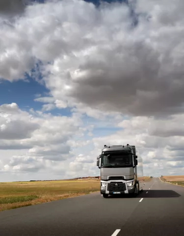 Renault Trucks T High