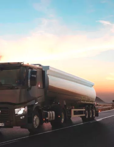 ŠIS MODELIS PASIŽYMI DIDELE NAUDINGA APKROVA IR ATITINKA GRIEŽTUS SAUGUMO REIKALAVIMUS.